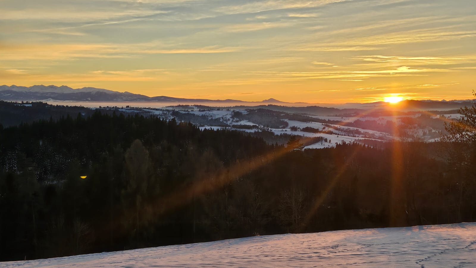 Co widać z Maciejowej?