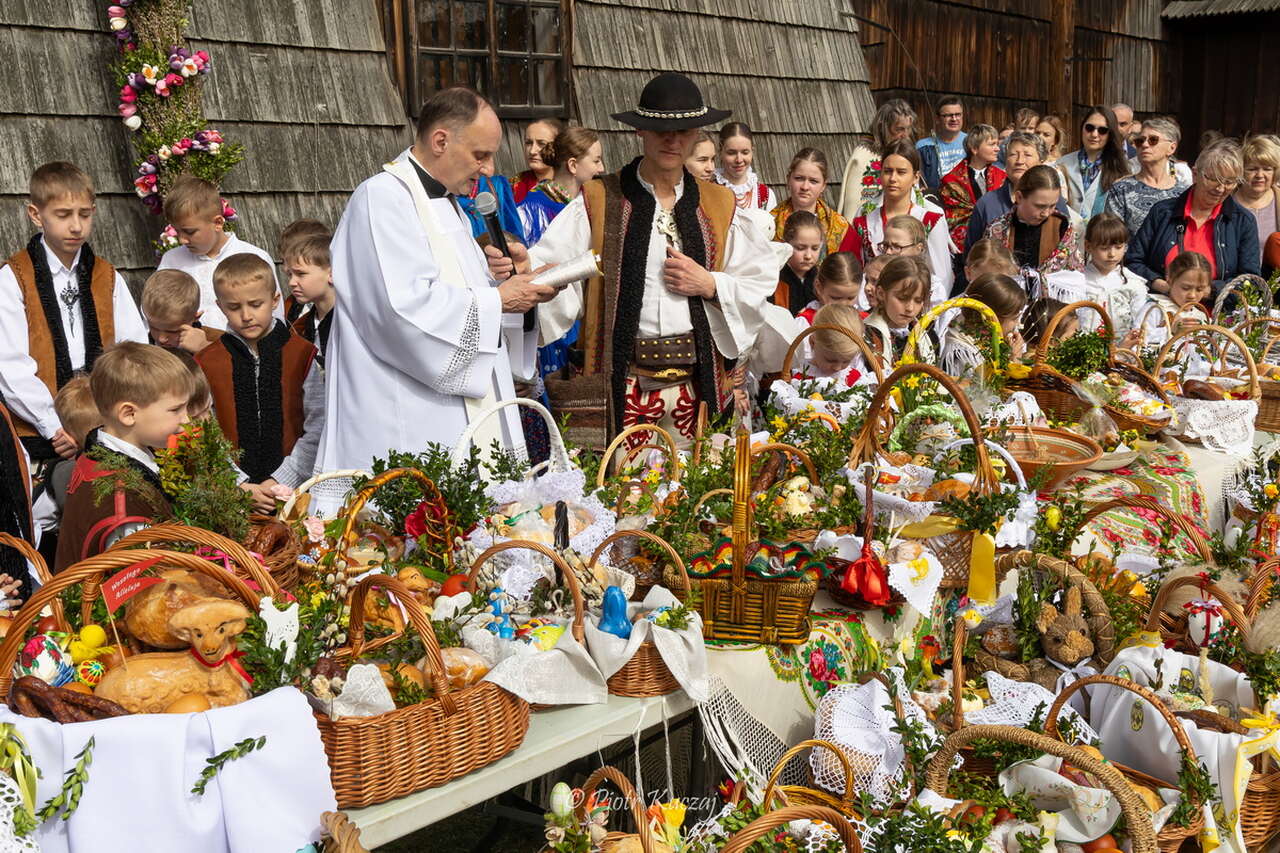 Święcenie pokarmów w Rabce 